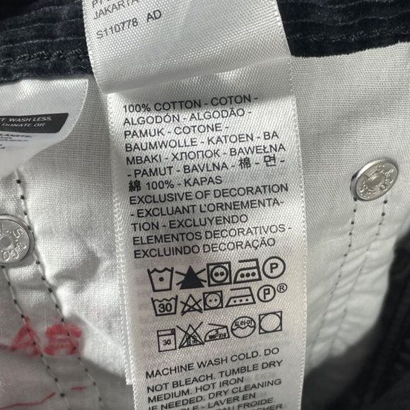 NEW Levis Pants Womens 27 black corduroy mom jeans straight leg casual classic - Picture 9 of 13